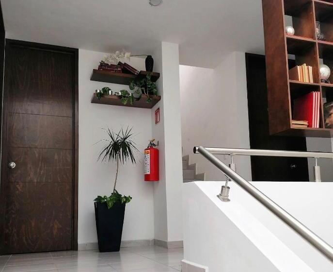 Отель Suites Coloniales