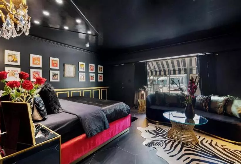 ホテル The Playmate Suite  Sophisticated Tribute To Hugh S Girls