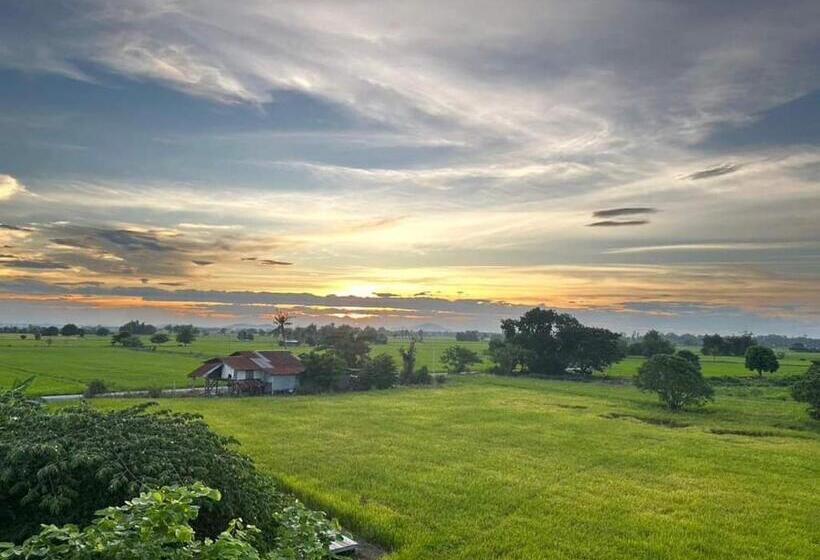 Otel Tung Na Pa Suan Farmstay