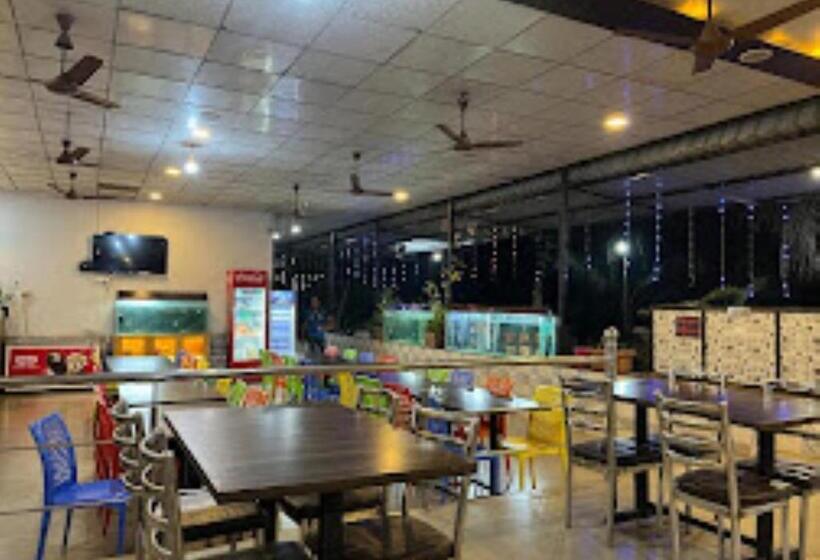 Hotelli Vrindavan Niwali