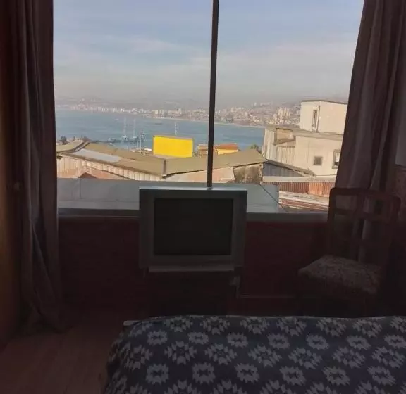 پانسیون Hostal Armando