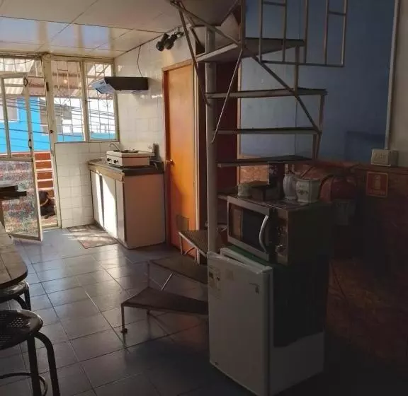پانسیون Hostal Armando