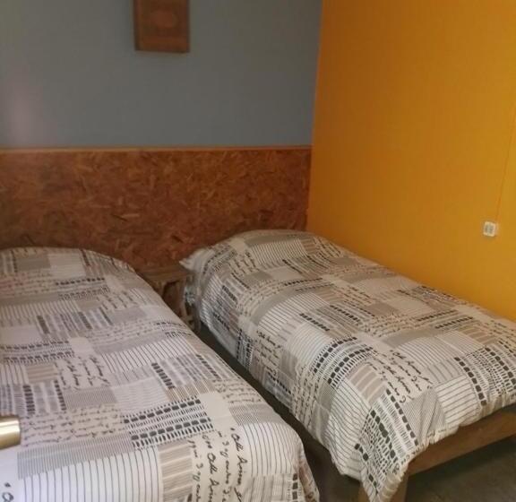 پانسیون Hostal Armando