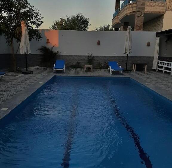 پانسیون Panorama