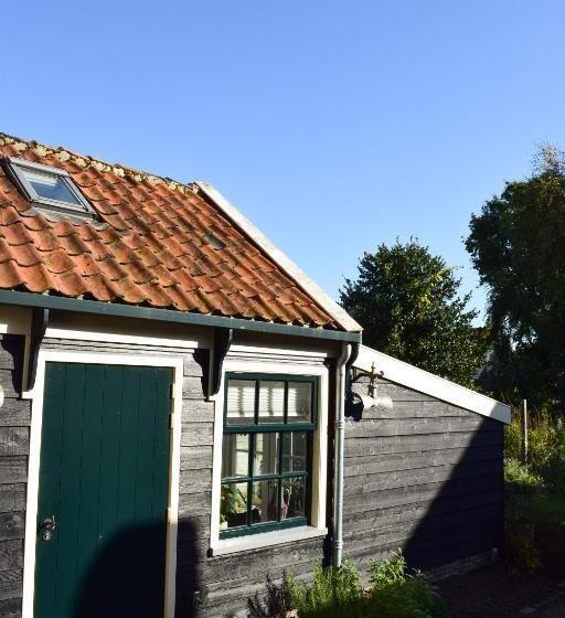 פנסיון Studio 0222