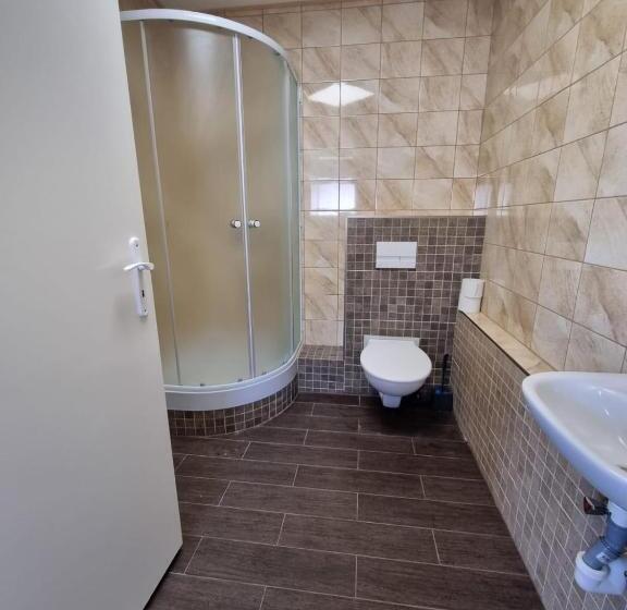 膳宿费 Studio Carolina