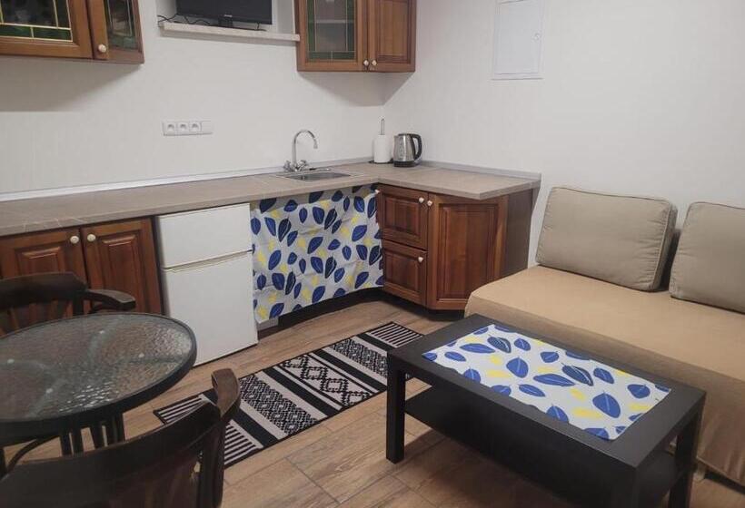 膳宿费 Studio Carolina