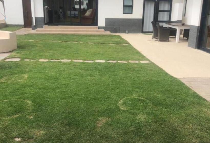 پانسیون Swakop Beach Garden Self C