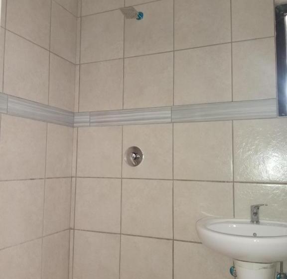 Pension Zihlalele 24hours Guest House