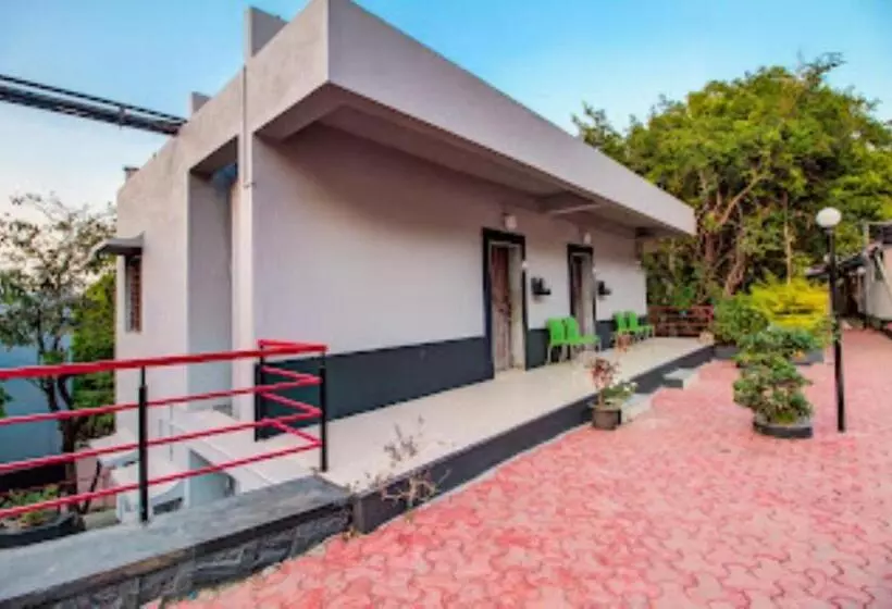 Prakruti Ayurvedic Health Resort,sarkhal