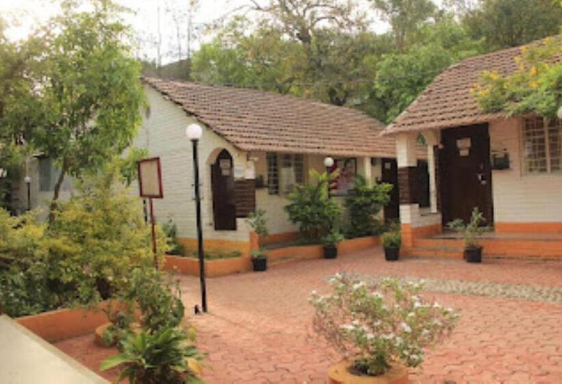 Prakruti Ayurvedic Health Resort,sarkhal
