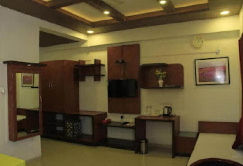 Prakruti Ayurvedic Health Resort,sarkhal