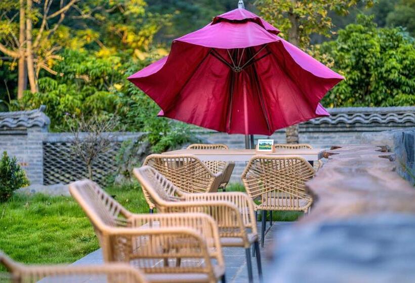 Qingshan Yuandai Boutique Homestay Yangshuo