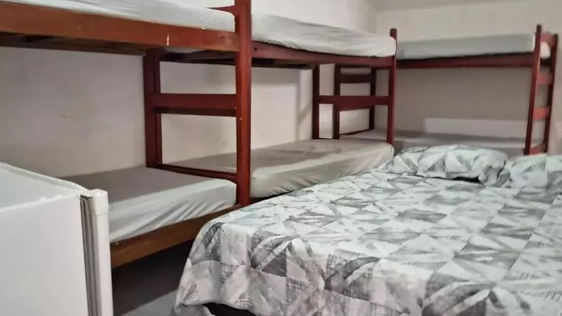 Retkeilymaja Pousada Point Da Nanda