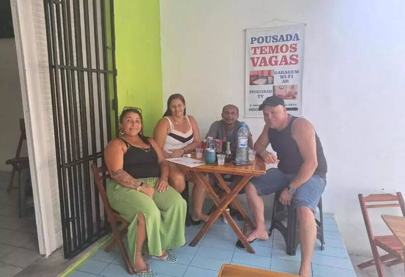 Retkeilymaja Pousada Point Da Nanda