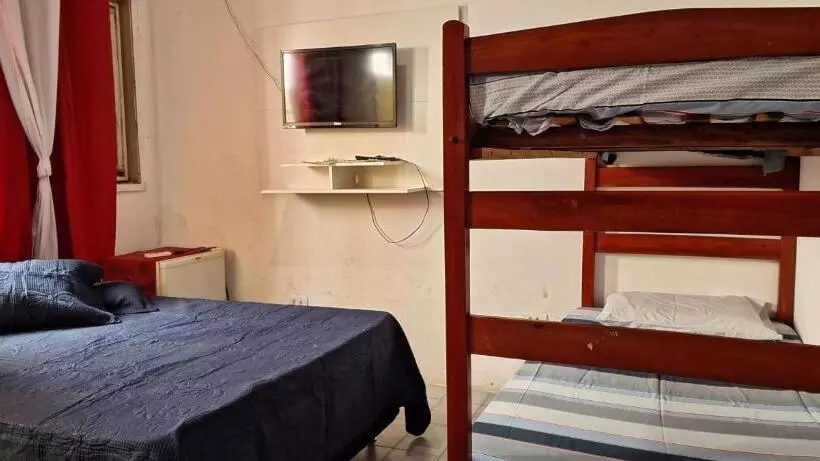 Retkeilymaja Pousada Point Da Nanda