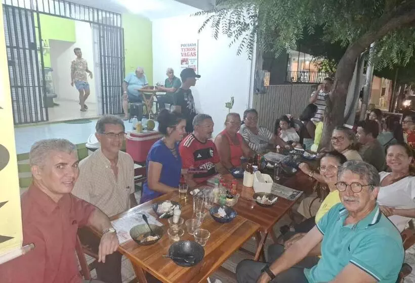 Retkeilymaja Pousada Point Da Nanda