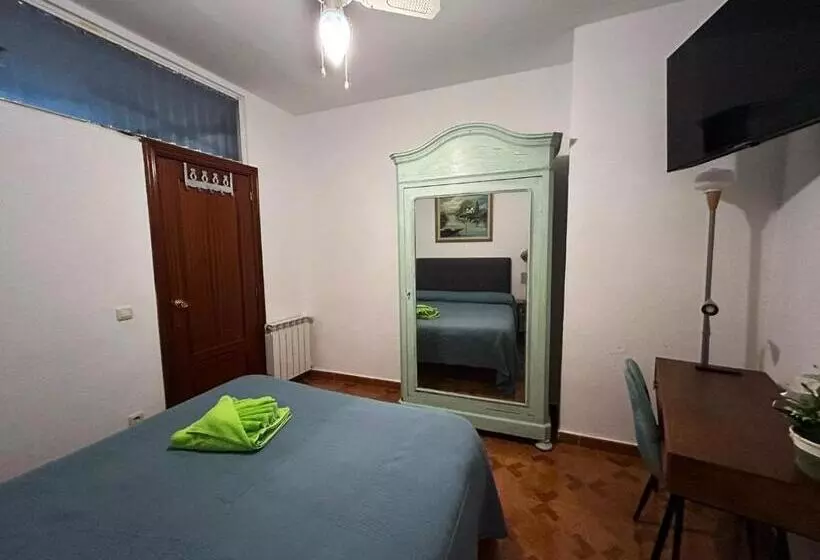 تختخواب و صبحانه Habitaciones Figueroa