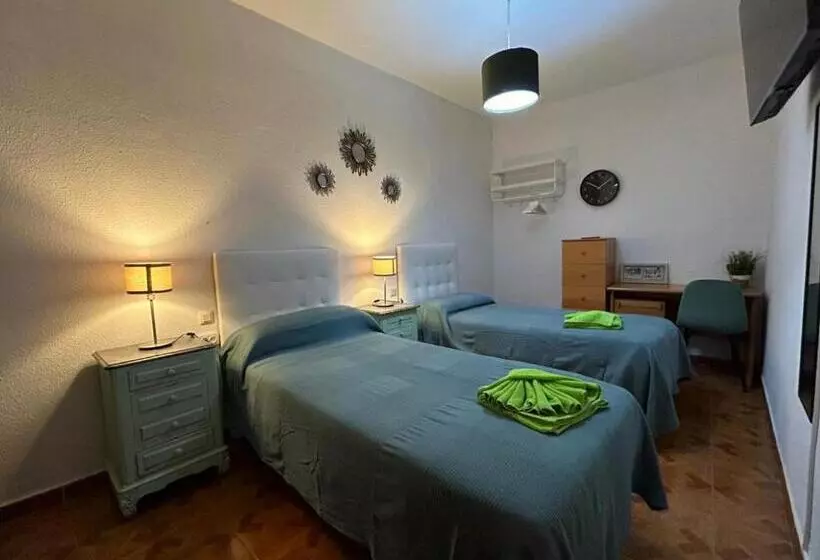 تختخواب و صبحانه Habitaciones Figueroa