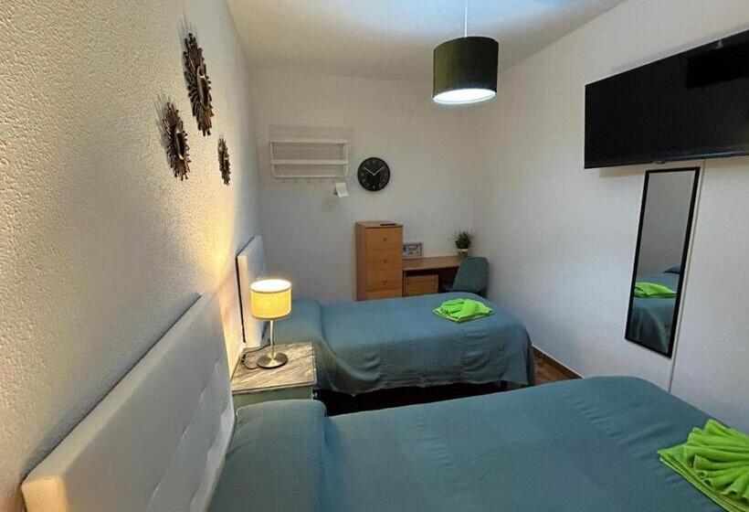 تختخواب و صبحانه Habitaciones Figueroa