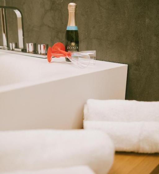 ベッドアンドブレックファースト Suave Luxury Room