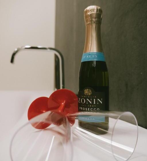 ベッドアンドブレックファースト Suave Luxury Room