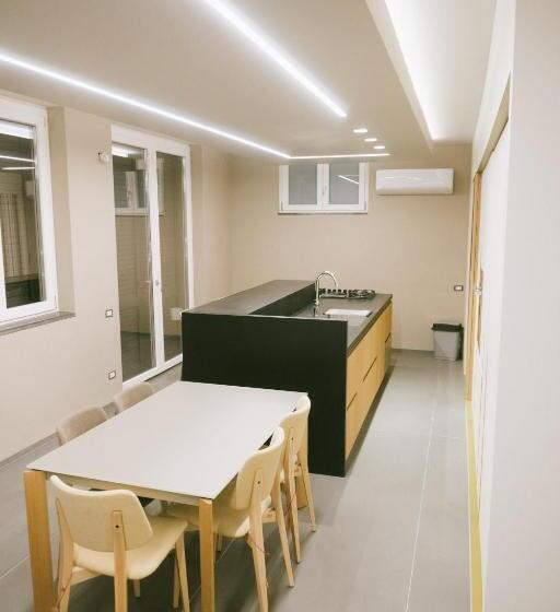 ベッドアンドブレックファースト Suave Luxury Room