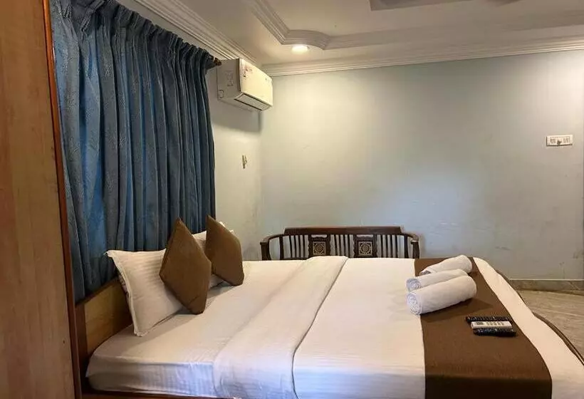 Hotel Baga Empire
