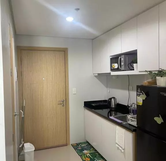 Era Suites Staycation At Quezon City