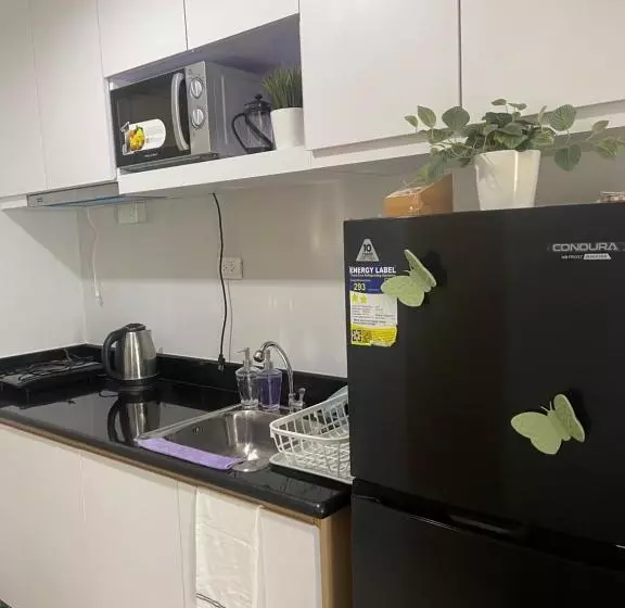Era Suites Staycation At Quezon City