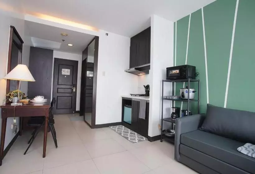 Goldland Millenia Suites 3020