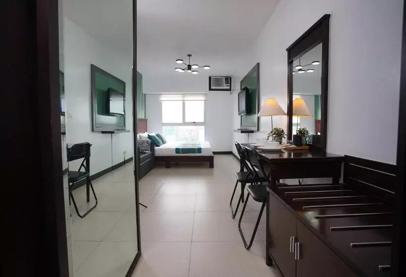 Goldland Millenia Suites 3020