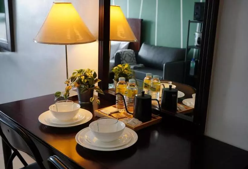 Goldland Millenia Suites 3020