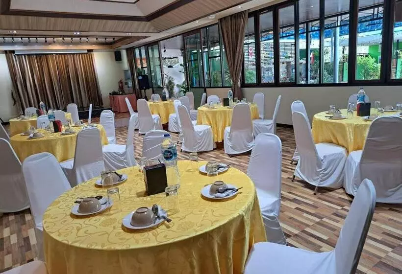 Hotelli บีฮายฮิลล์ รีสอร์ต