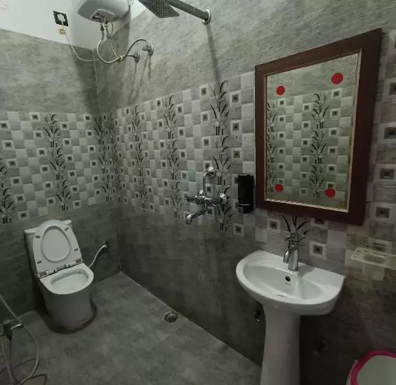 ホテル G P Guest House And Banquet Hall