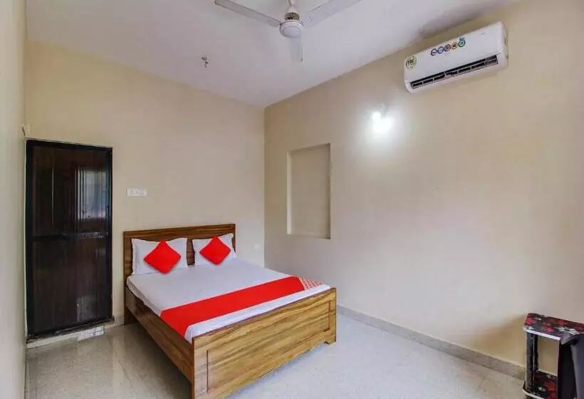 Hotelli Oyo 8199 Guddan Holiday