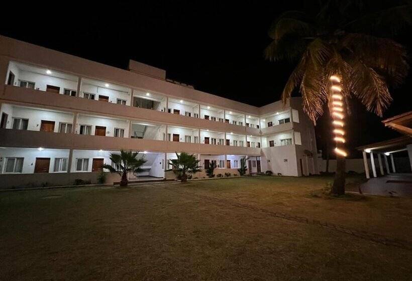 בית מלון כפרי Paradise Resort Katembe