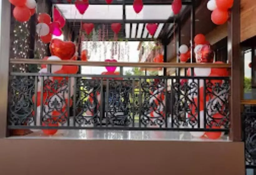 ホテル Rajwada Kapurhol