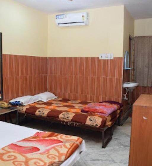 酒店 Savitri Deoghar