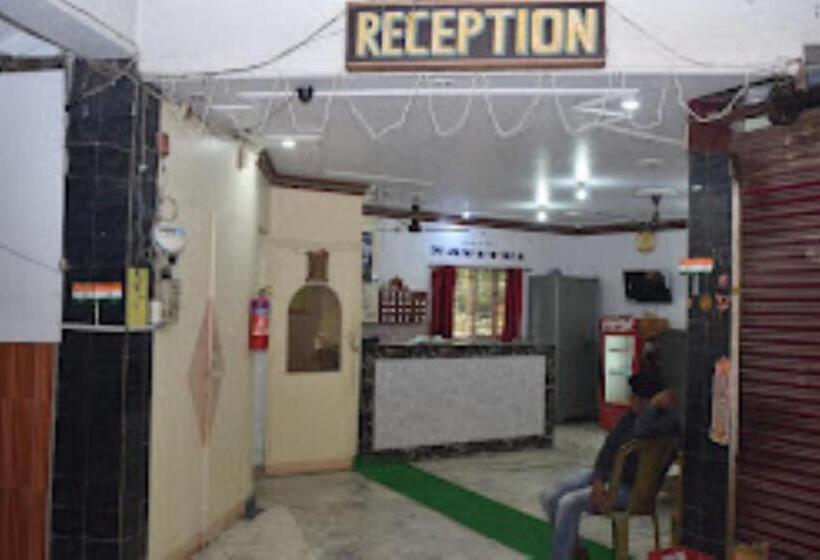 酒店 Savitri Deoghar