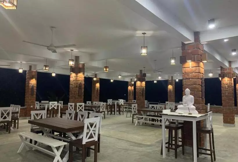 هتل Sky 14 Resort Yala