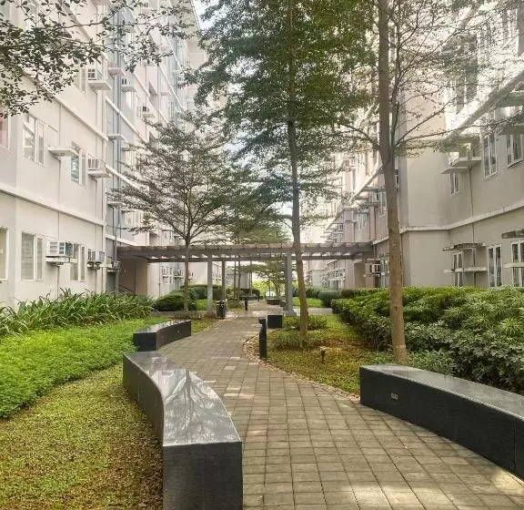 پانسیون Agape Rentals In Trees Residences
