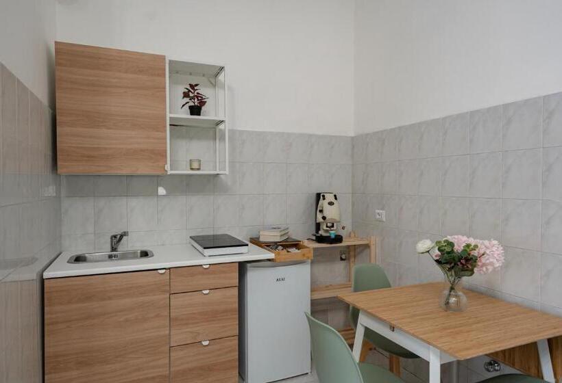 پانسیون Giufrania Suite