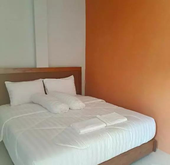 Pensione Kresna Guesthouse Pacitan