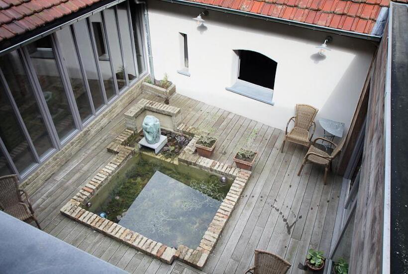 Poëziehotel Surplace 15 Min Van Pairi Daiza & Zoning Ghislenghien