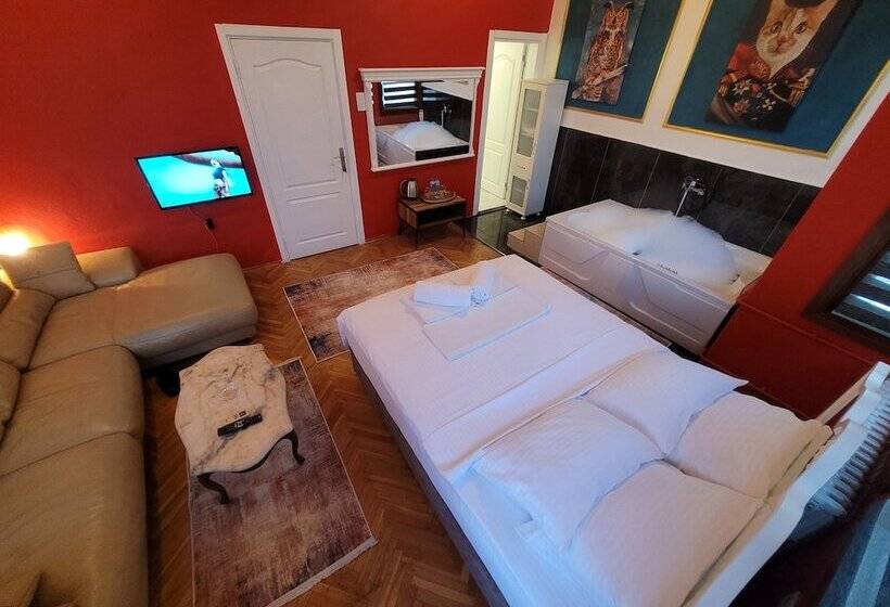 Sari Kosk Butik Otel