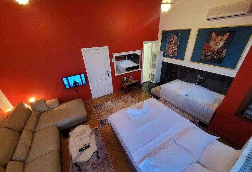 Sari Kosk Butik Otel