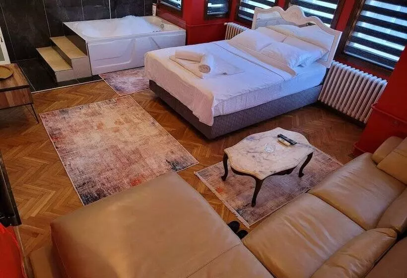 Sari Kosk Butik Otel