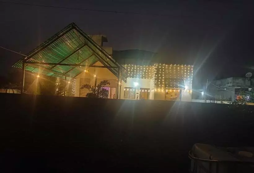 Tapanya Tigress Resort