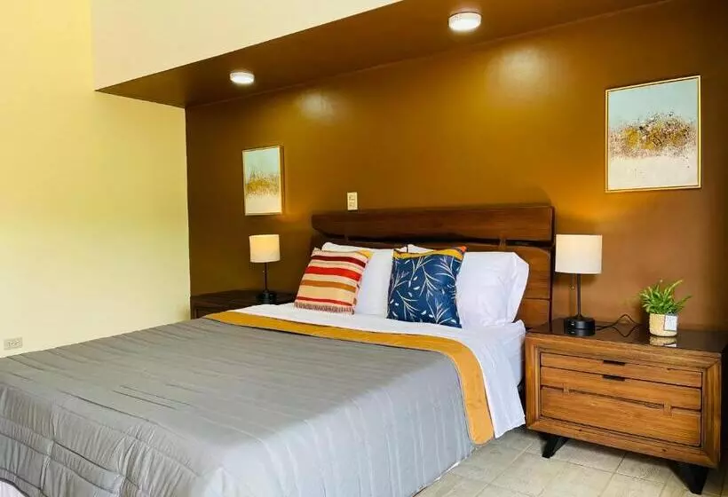 The Rainier Bed & Breakfast 5